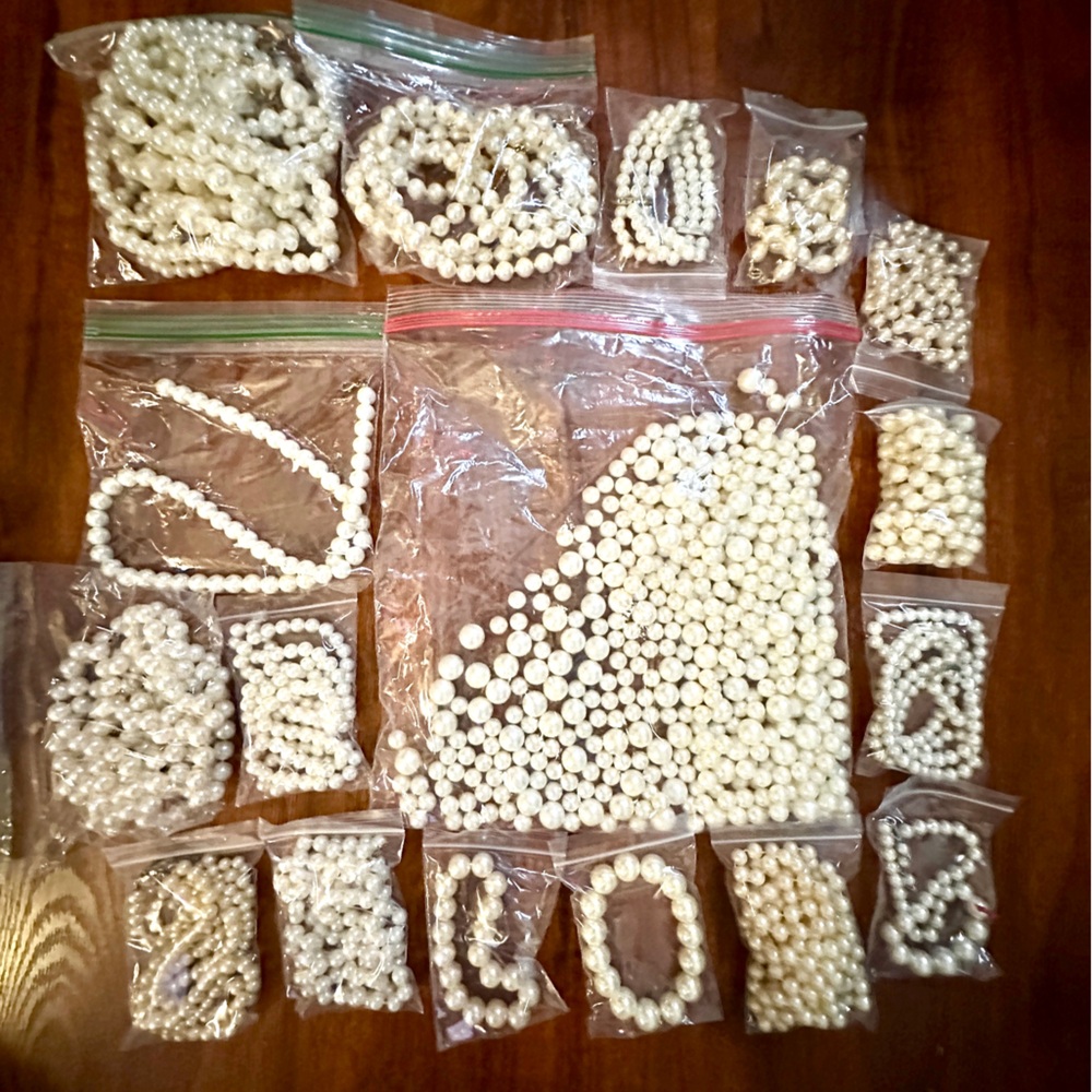 Fashion necklaces, bracelets, chokers & loose pearls used for bridal sho…